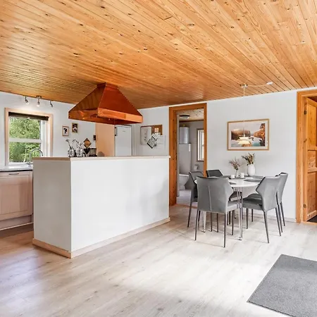 Сasa de vacaciones Troen - 3-8km From The Sea By Interhome