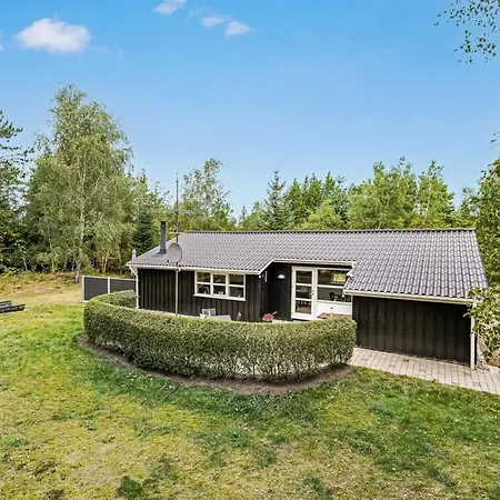 Troen - 3-8km From The Sea By Interhome Feriehus *